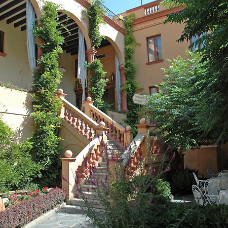 Hotel Andria Ла-Сеу-д'Уржель Екстер'єр фото